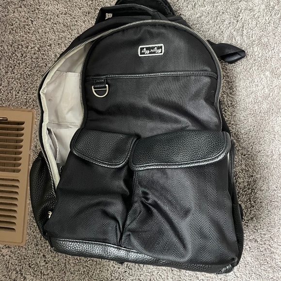 Itzy Ritzy Boss Bag diaper bag - Picture 1 of 4
